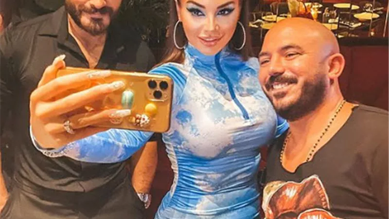 جوهرة تشعل السوشيال ميديا برفقة تامر حسنى والعسيلى فى أحدث ظهور.. صور