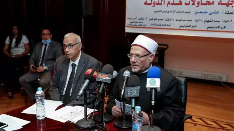 مفتي الجمهورية : الإعلام الممول أخطر الأسلحة المدمرة التي تستخدمها الجماعات الظلامية لهدم الدولة المصرية