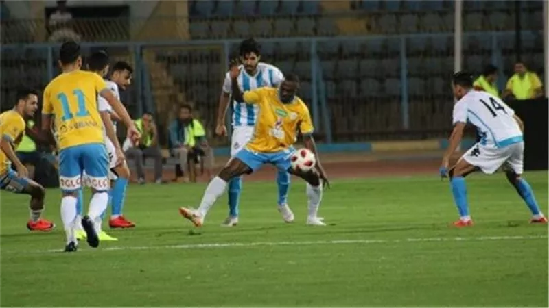 طارق طه يحرز هدف التقدم لبيراميدز فى شباك الدراويش
