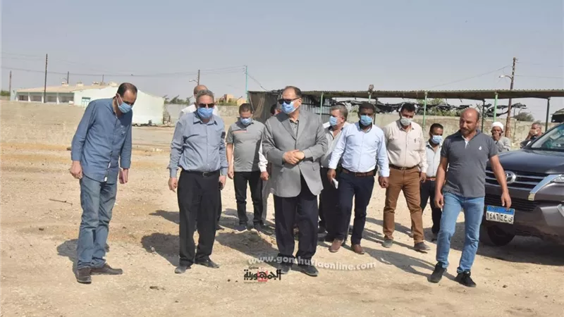 محافظ أسيوط يتفقد مزرعة الثروة الحيوانية بعرب العوامر ويوجه بوضع خطة عاجلة لاستغلالها وتعظيم الاستفادة منها