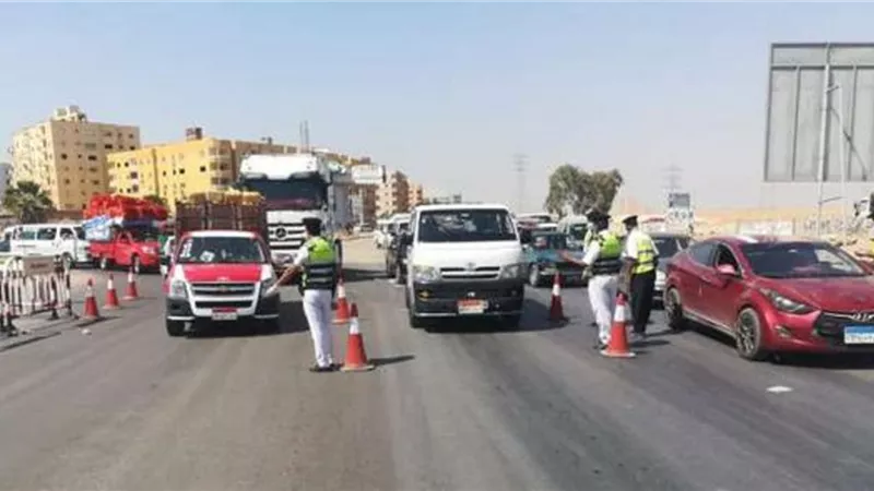 تحويلات مرورية لحركة السيارات على طريق الأوتوستراد
