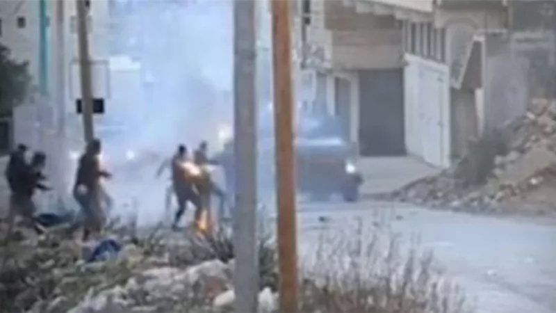 تروج لفيديو على صفحة مزيفة .. اكاذيب الارهابية ..الجزيرة نشرت فيديو من غزة باعتباره هجوما ضد الشرطة المصرية