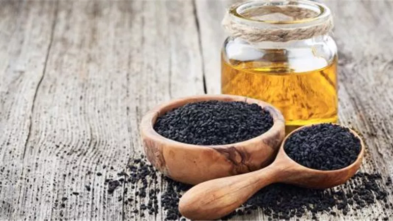 ماذا يحدث لجسمك عند تناول حبة البركة؟