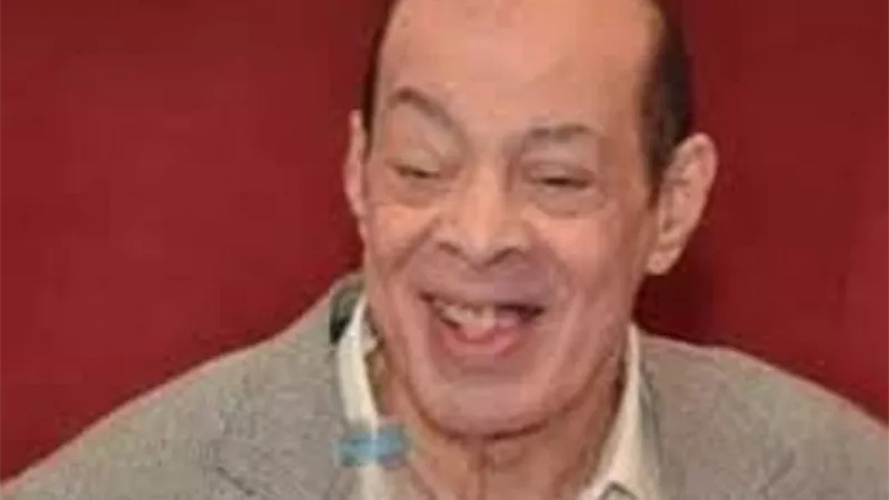 اشرف زكى يكشف موعد تشيع جنازة الفنان المنتصر بالله