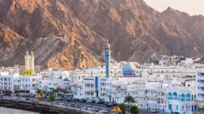 سلطنة عمان تشارك احتفالات يوم السياحة العالمى بإعلان تطوير 14 تجمعا سياحيا