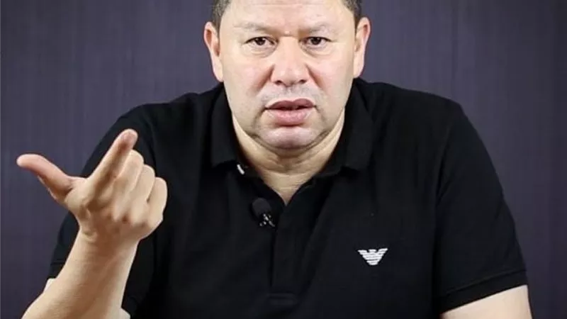 رضا عبدالعال يفتح النار على نجم الأهلى السابق
