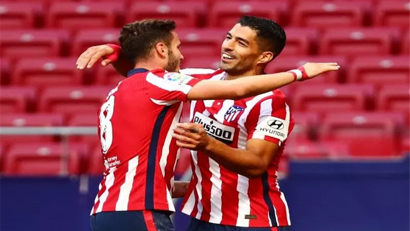 سواريز يقود أتلتيكو مدريد لاكتساح غرناطة بسداسية.. فيديو