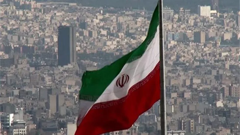 إيران تحذر أذربيجان وأرمينيا من أي تبادل للنيران قرب أراضيها