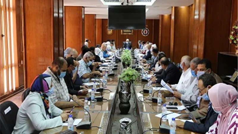 قرارات مهمة لمحافظ السويس في المجلس التنفيذي للمحافظة