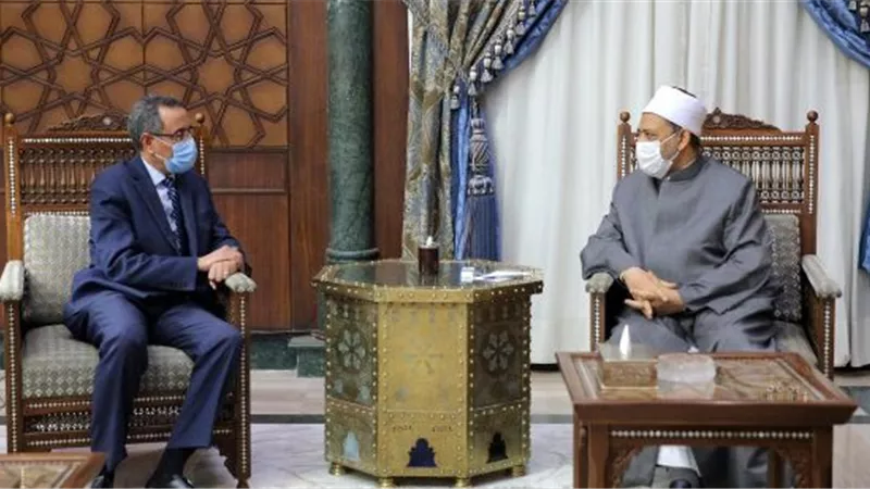 شيخ الأزهر: مستعدون لزيادة المنح الدراسية لطلاب البوسنة لتلبية احتياجات المجتمع البوسني