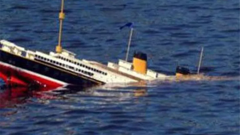 مصرع 4 بحارة جراء غرق سفينة صيد في موريتانيا
