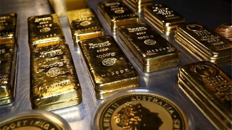 الذهب يستقر مع ضعف الدولار قبل مناظرة ترامب-بايدن