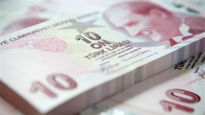 الليرة التركية تبلغ قاعا جديدا قبل الإعلان عن برنامج اقتصادي