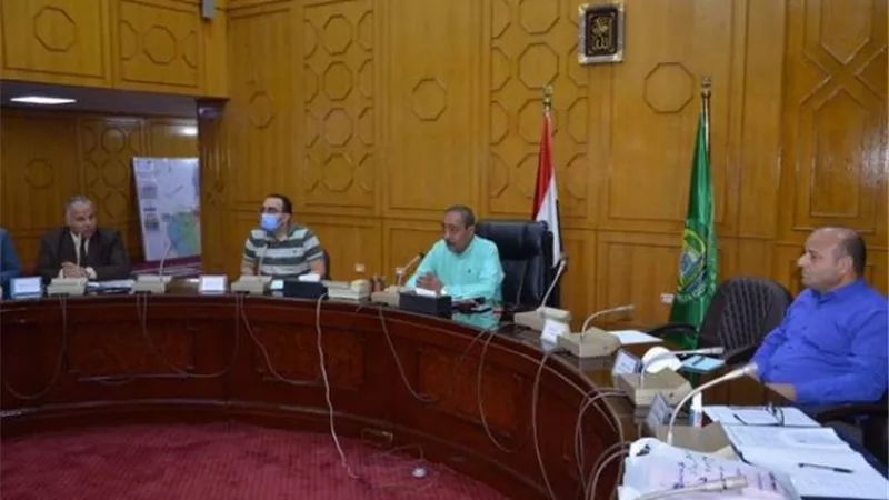 تثبيت الزي المدرسي و الوقاية من كورونا أهم استعدادات الإسماعيلية للعام الجديد