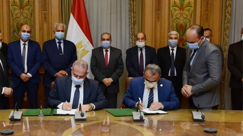 وزير الانتاج الحربي يشهد توقيع بروتوكول تعاون مع الأكاديمية العربية للعلوم الإدارية