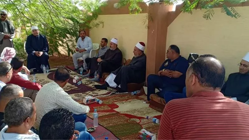 وفد البحوث الإسلامية ينهي خصومة عائلتين بالعامرية