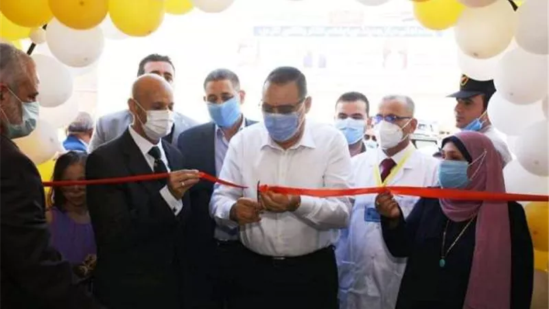 غراب يفتتح أعمال تطوير ورفع كفاءة أقسام الإستقبال والطوارئ والنساء والأطفال والحضانات بمستشفي ههيا