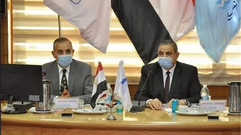 مجلس جامعة كفر الشيخ تخفيض حضور الجلسات والاجتماعات لـ ٥٠٪