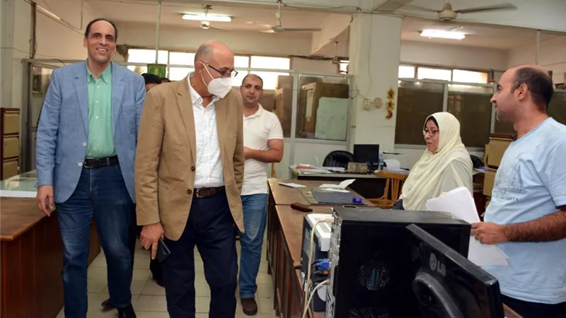 رئيس جامعة طنطا يتفقد استعدادات كليتي التجارة والتربية للعام الدراسي الجديد