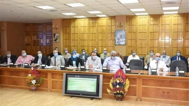 مدير التأمين الصحى يعلن بدء مبادرة رئيس الجمهورية لفحص طلاب المرحلة الابتدائية