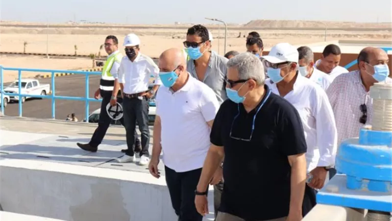 رسلان يتفقد مشروع توسعات الصرف الصحي بمدينة الغردقة.