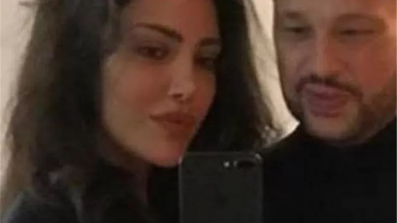 صورة رومانسية تجمع ريهام حجاج وزوجها