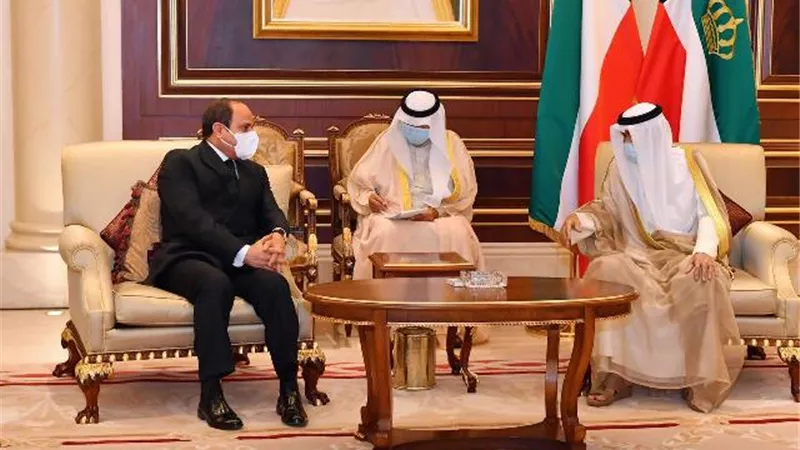 الرئيس يلتقى امير دولة الكويت الجديد ويقدم واجب العزاء فى الشيخ صباح الاحمد.. صور