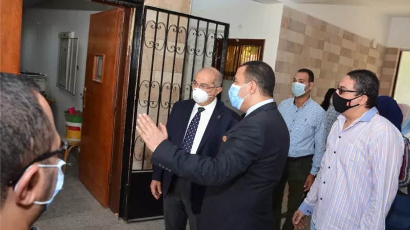 الجمال يعلن الإنتهاء من المرحلة الأولى لمشروع تجهيز أول صالات امتحانات إلكترونية