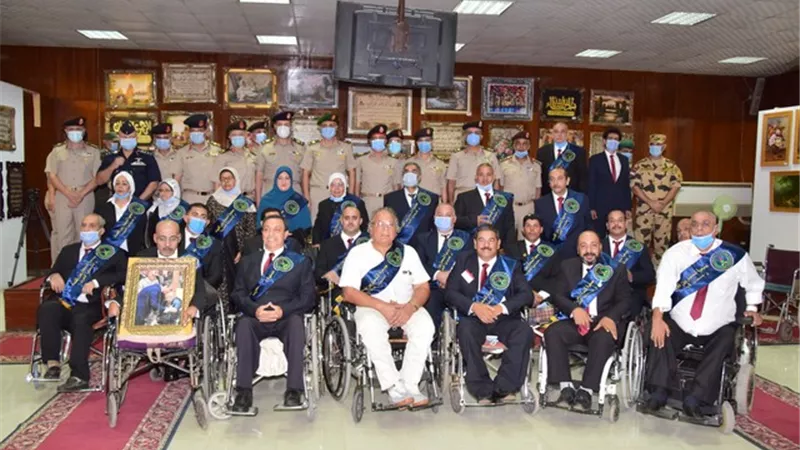 القوات المسلحة تنظم معرضاً لإبداعات المحاربين القدماء بمناسبة الإحتفال بالذكرى السابعة والأربعين لنصر أكتوبر