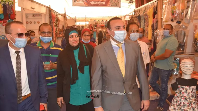 نائب محافظ الأقصر يفتتح معرض 