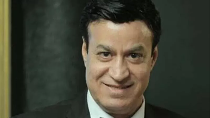 حلمى عبد الباقى يطرح 