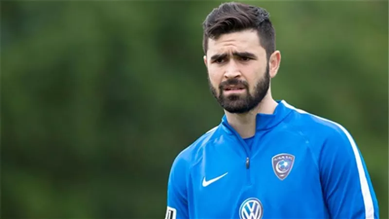 خربين يضع العقدة فى المنشار للموافقة على التعاقد مع الزمالك