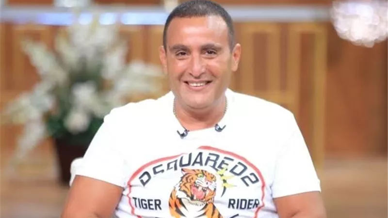 موقف تعرض له السقا على يد والده بسبب مغامراته.. فيديو