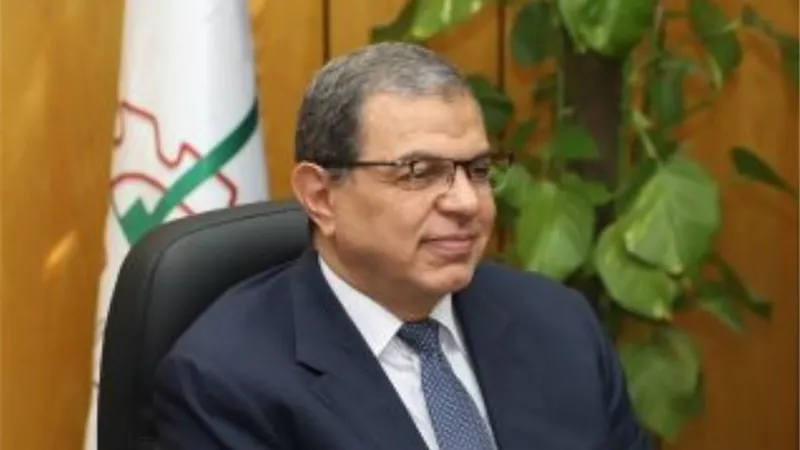 وزير القوى العاملة يهنئ 