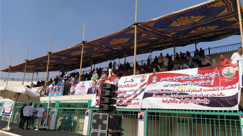 النقابات العمالية تشارك في مسيرات الإحتفال بالذكرى 47 لنصر أكتوبر..وتهنئ الرئيس ووزير الدفاع