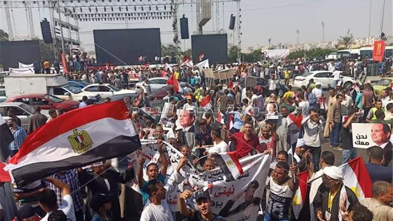 بنحبك يا سيسي.. المصريون يوجهون كلمات مؤثرة للرئيس.. فيديو