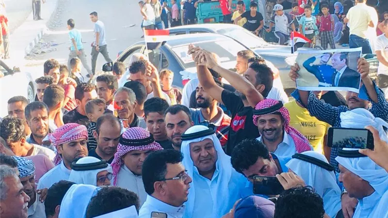 مشايخ وعواقل سيناء يهتفون تحيا مصر في ذكرى النصر .. صور وفيديو