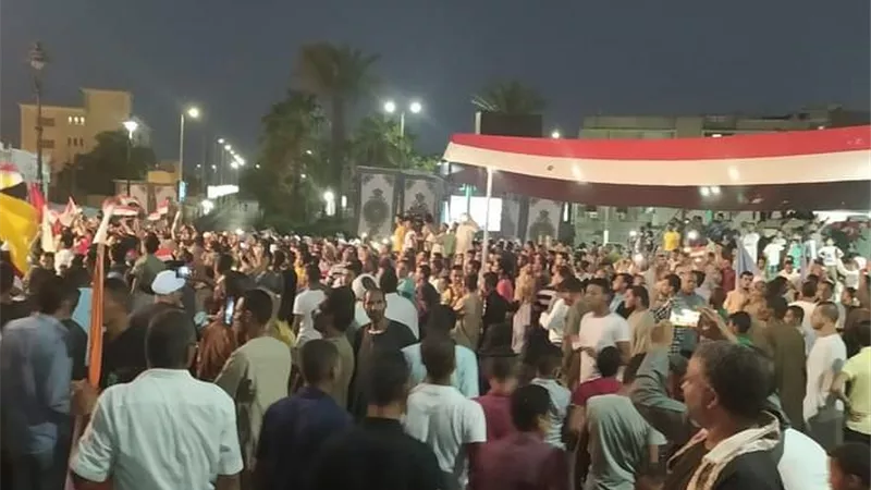 القناويه احتفلوا باعياد اكتوبرعلى انغام المزمار البلدى ورقصات الخيول العربيه