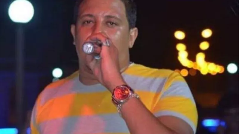 حمو بيكا وسعد الصغير يحييان احتفالات ذكرى أكتوبر أمام المنصة
