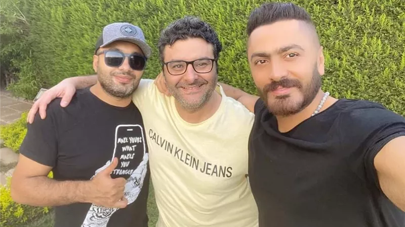 أول ظهور للمنتج وليد منصور بعد خروجه من الحبس بتهمة التعدي على ضابط