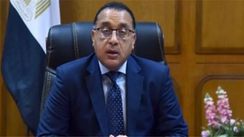 رئيس الوزراء يتابع مع البيئة إجراءات مواجهة السحابة السوداء بالقاهرة والدلتا