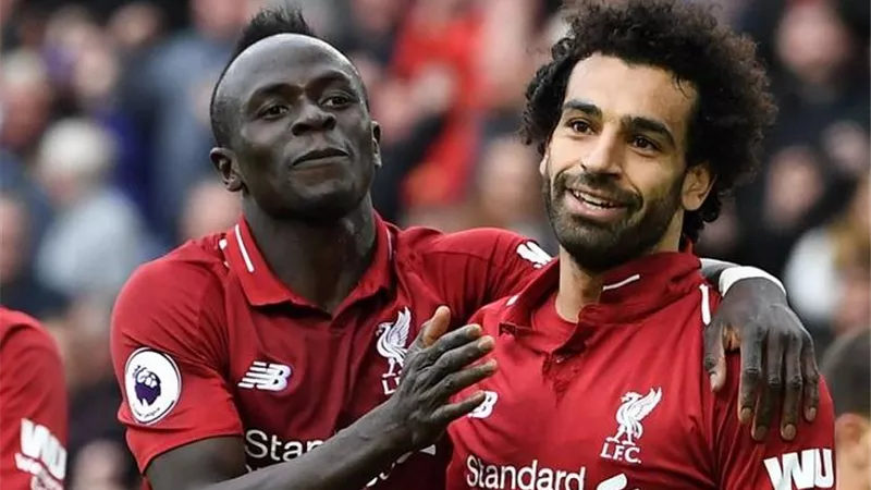 ليفربول يكشف حقيقة اصابة محمد صلاح بكورونا بعد مانى