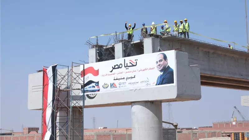 وزير النقل يتفقد معدلات تنفيذ القطار الكهربائي ومسار مونوريل العاصمة الإدارية