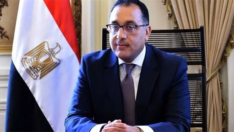 رئيس الوزراء يهنئ وزير الدفاع بذكرى نصر أكتوبر
