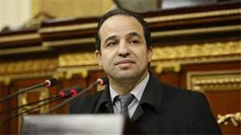 النائب محمد إسماعيل يطالب بالتنفيذ الفورى للتكليفات الرئاسية لإنجاز المحررات والتوثيق بالشهر العقاري