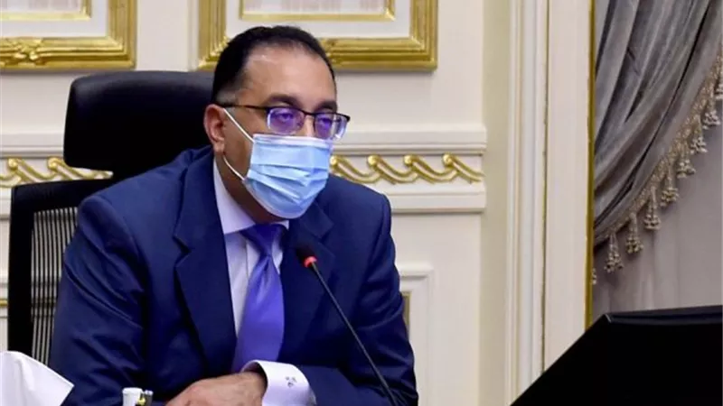 رئيس الوزراء يتابع جهود لجنة الاستغاثات الطبية على مدار عام