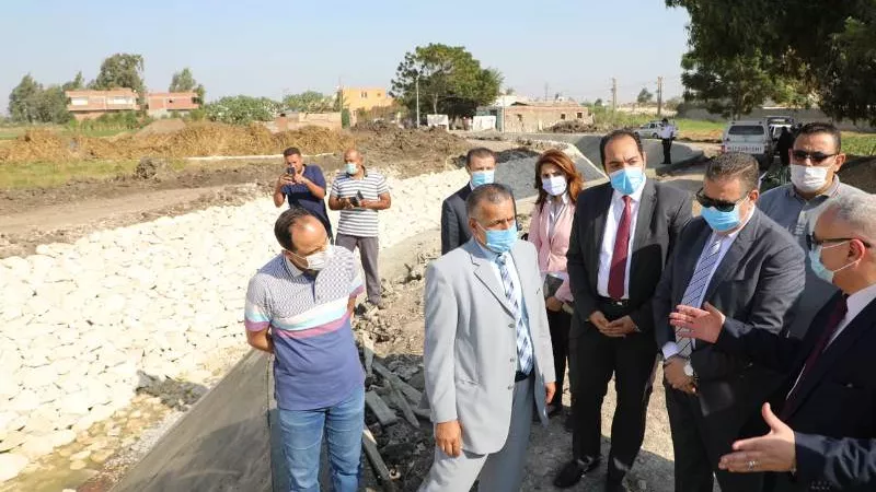 محافـظ المنوفية : 87 مليون جنيه إستثمارات تبطين 6 ترع بأطوال 31 كيلو متر ... صور