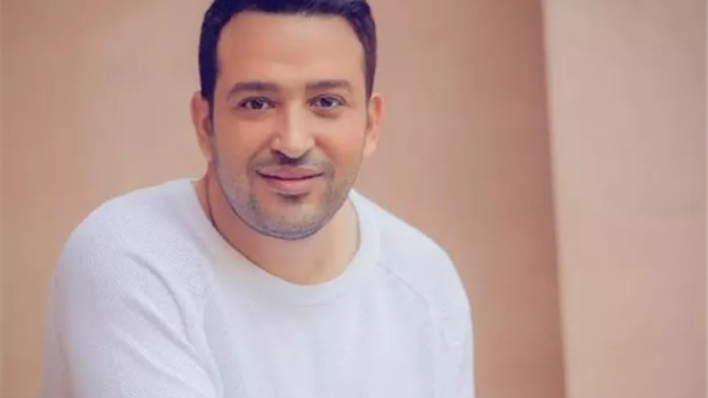 قريبا.. الشاعر تامر حسين يجهز لاغنية وطنية جديدة