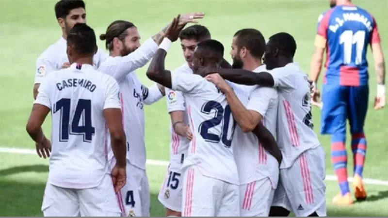 ريال مدريد يخطف صدارة الليجا بثنائية فى مرمى ليفانتى.. فيديو