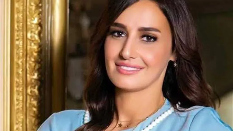 رسمياً.. إنفصال حلا شيحة عن زوجها الكندي